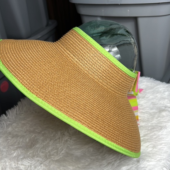 Main Street Collection Straw Adjustable Sun Beach Vacation Hat - Picture 3 of 6